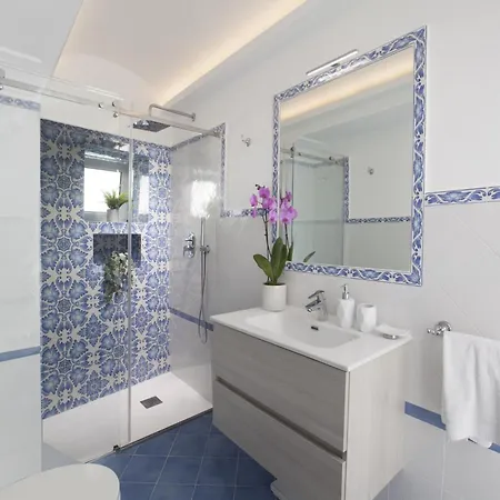 House In Positano With Panoramic Terrace Holiday home *